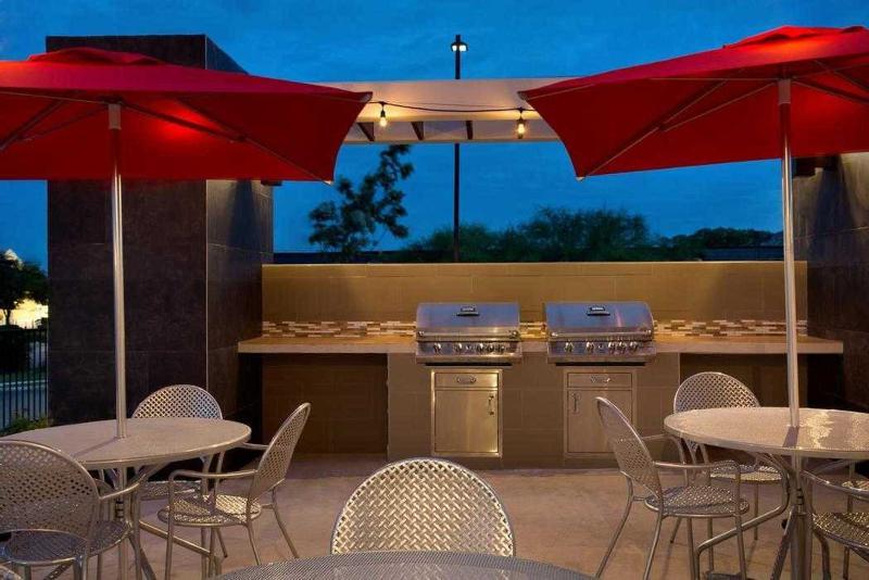 Home2 Suites By Hilton Edison Exterior photo